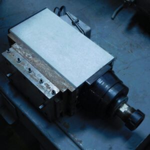 ELTE TMPE5 14/2 Husillo Motor 220 V 100 HZ 15.2 A 4 KW