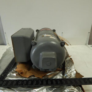 GE 3LB74KA7 Generador de Motor 2 HP 440 V 3450 RPM 3 PH 2.2 A