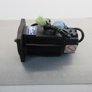 YASKAWA USAREM-03CSF12 AC Servo Motor